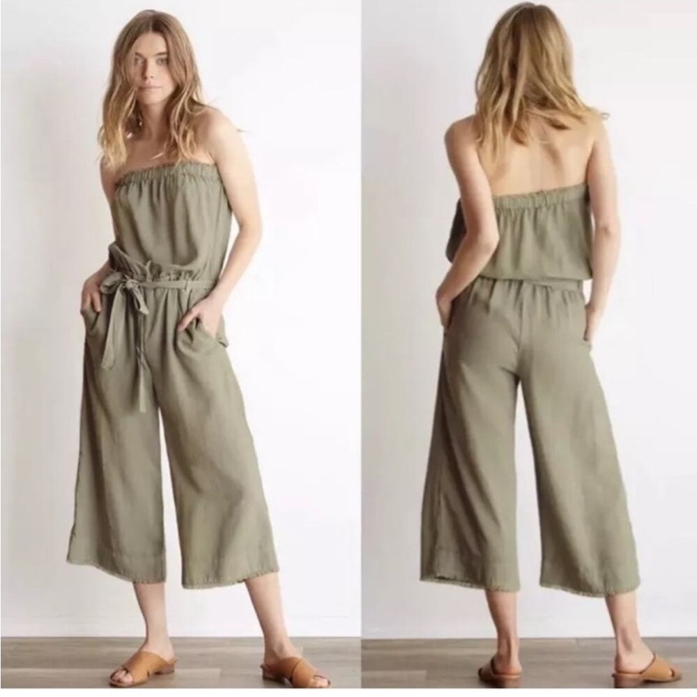 Cloth & Stone Anthropologie Sleeveless Romper